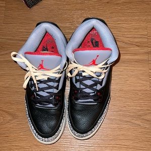 Air Jordan 3 OG Red/Black/ Cement
